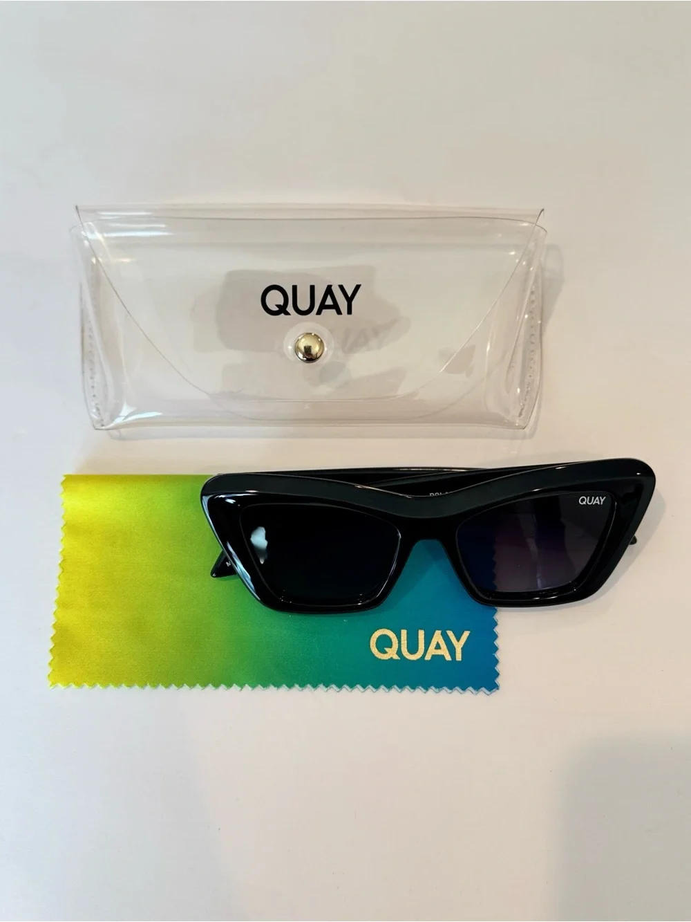 Quay Australia Black Cat-Eye Sunglasses with Gradient Lenses